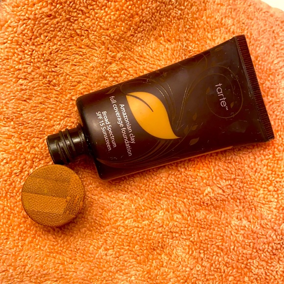 Tarte Amazonian SOLLLDDDclay foundation 42g